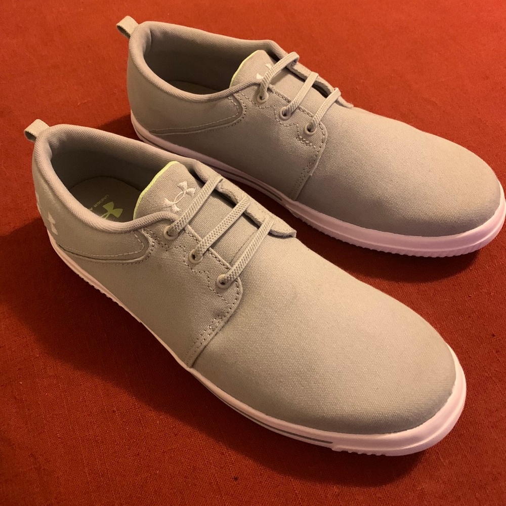 Under armour street encounter gray